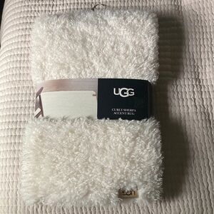 NEW UGG Sherpa Accent Rug